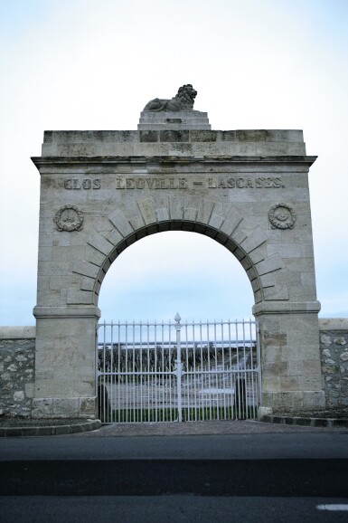 View full screen - View 1 of Lot 8426. Château Léoville Las Cases 2000 (12 BT).