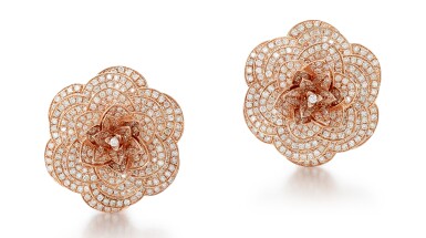 View full screen - View 1 of Lot 9139. PAIR OF DIAMOND EAR CLIPS | 鑽石耳環一對.