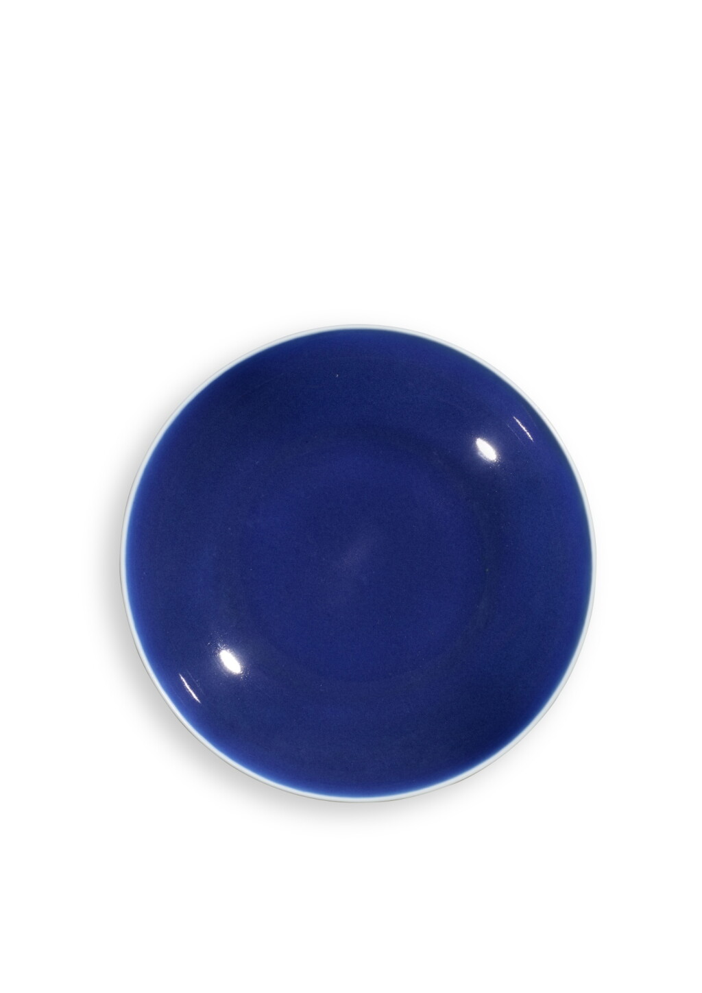 View full screen - View 1 of Lot 3664. A blue-glazed dish, Seal mark and period of Daoguang | 清道光 霽藍釉盤 《大清道光年製》款.