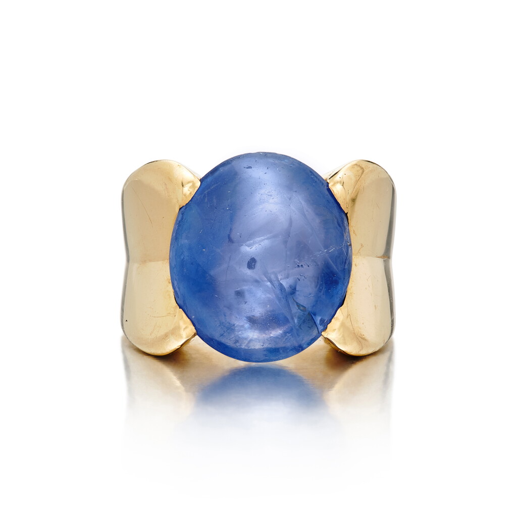 View full screen - View 1 of Lot 171. Sapphire Ring.
