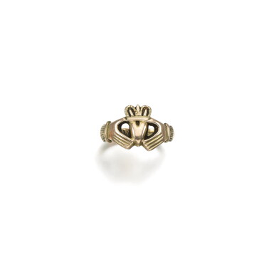 View full screen - View 1 of Lot 191. CLADDAGH RING, T. MEADE, KINSALE OR GALWAY, CIRCA 1700.