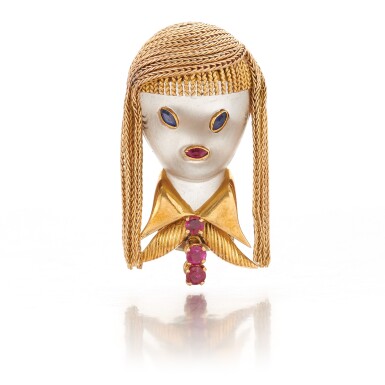 View full screen - View 1 of Lot 53. VAN CLEEF & ARPELS | ROCK-CRYSTAL, RUBY AND SAPPHIRE BROOCH (SPILLA IN CRISTALLO DI ROCCA, RUBINI E ZAFFIRI), 1960.
