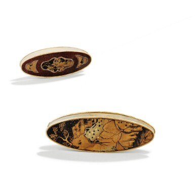 View full screen - View 1 of Lot 93. TWO GOLD-MOUNTED LACQUER NAVETTES, ONE WITH MOTHER-OF-PEARL, PARIS, 1717-22 AND AFTER, THE OTHER ONE WITH A COMPOSITE MATERIAL, PARIS, 1744-1750 | DEUX NAVETTES EN LAQUE, L'UNE EN NACRE À MONTURE EN OR, PARIS, 1717-1722 ET APRÈS, L'AUTRE MONTÉE SUR UNE MATIÈRE COMPOSITE, PARIS, 1744-1750.