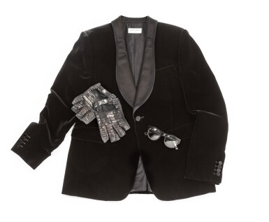 View full screen - View 1 of Lot 1010. Saint Laurent Paris, Velvet Tuxedo Jacket, 2016 | Saint Laurent Paris veste de smoking, 2016.