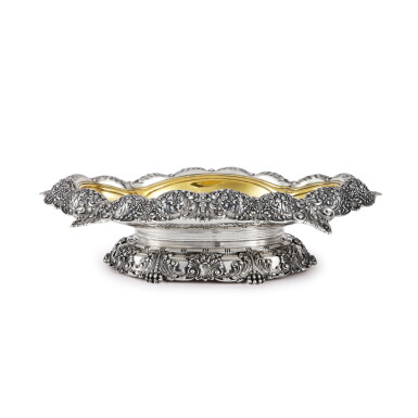 View full screen - View 1 of Lot 442. An American Silver Centerpiece Bowl, Tiffany & Co., New York, Circa 1891-1902.