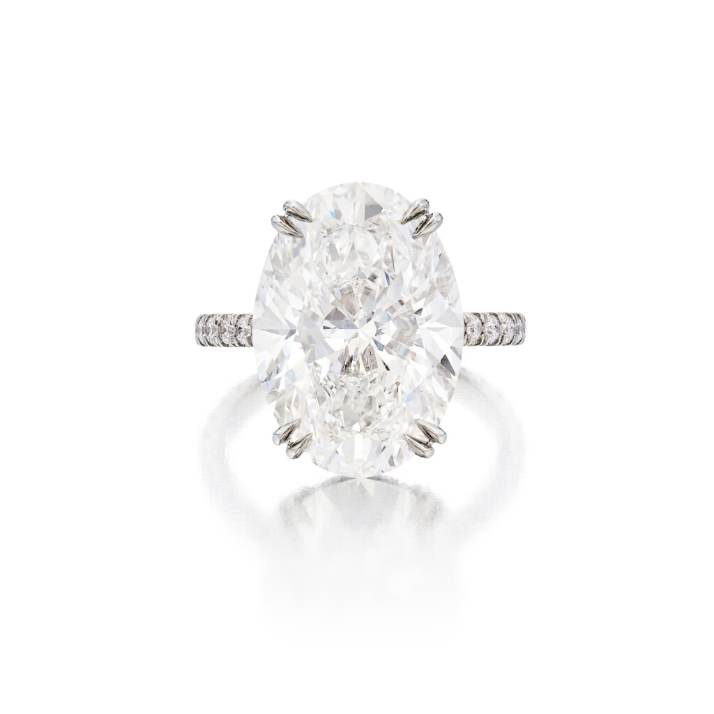 View full screen - View 1 of Lot 18. Diamond Ring.