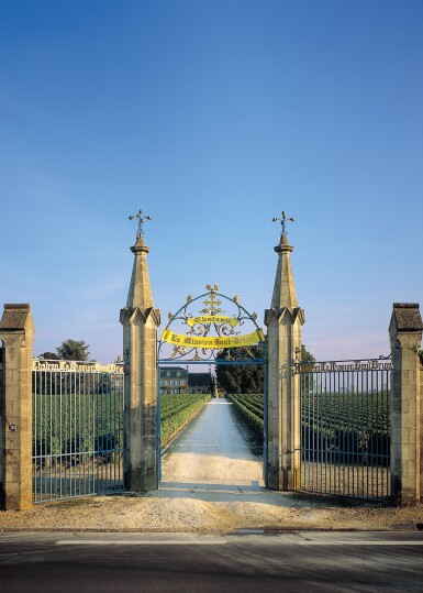 View full screen - View 1 of Lot 94. Château La Mission Haut-Brion Blanc 2015 (6 BT).