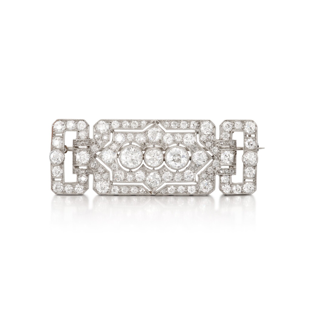 View full screen - View 1 of Lot 2983. Diamond Brooch, Early 20th Century | 鑽石胸針, 二十世紀初.