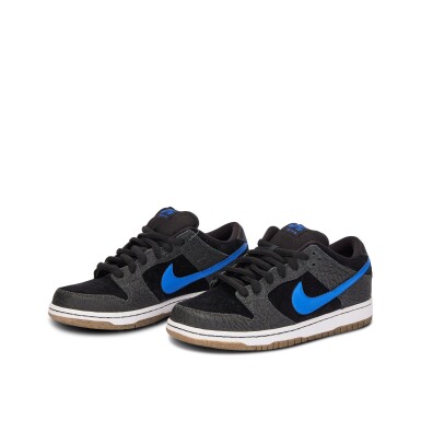 View full screen - View 1 of Lot 4. SB Dunk Low Entourage ‘Friends & Family’ Sample | Size 9.