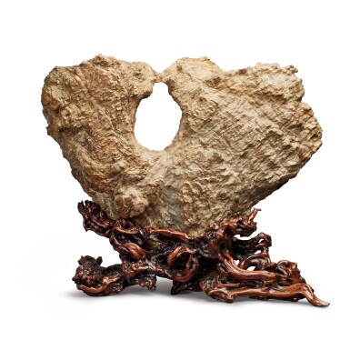 View full screen - View 1 of Lot 145. China, Qing dynasty | Scholar's Rock ("Kissing Birds").