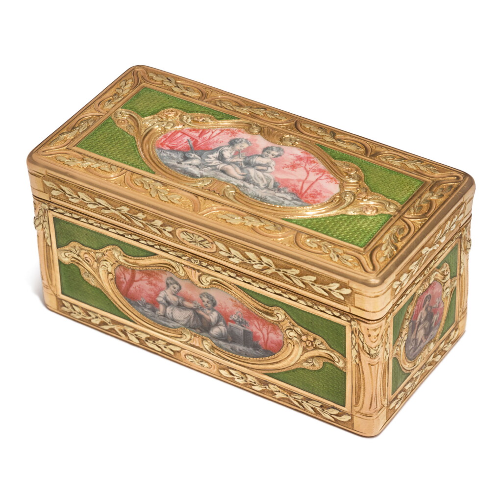 View full screen - View 1 of Lot 697. AN ENAMELED GOLD SNUFF BOX, PROBABLY HANAU, CIRCA 1775.