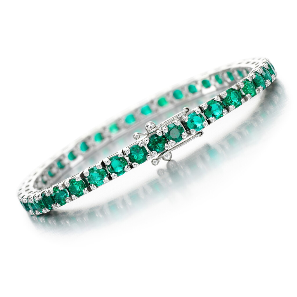 View full screen - View 1 of Lot 85. EMERALD BRACELET.