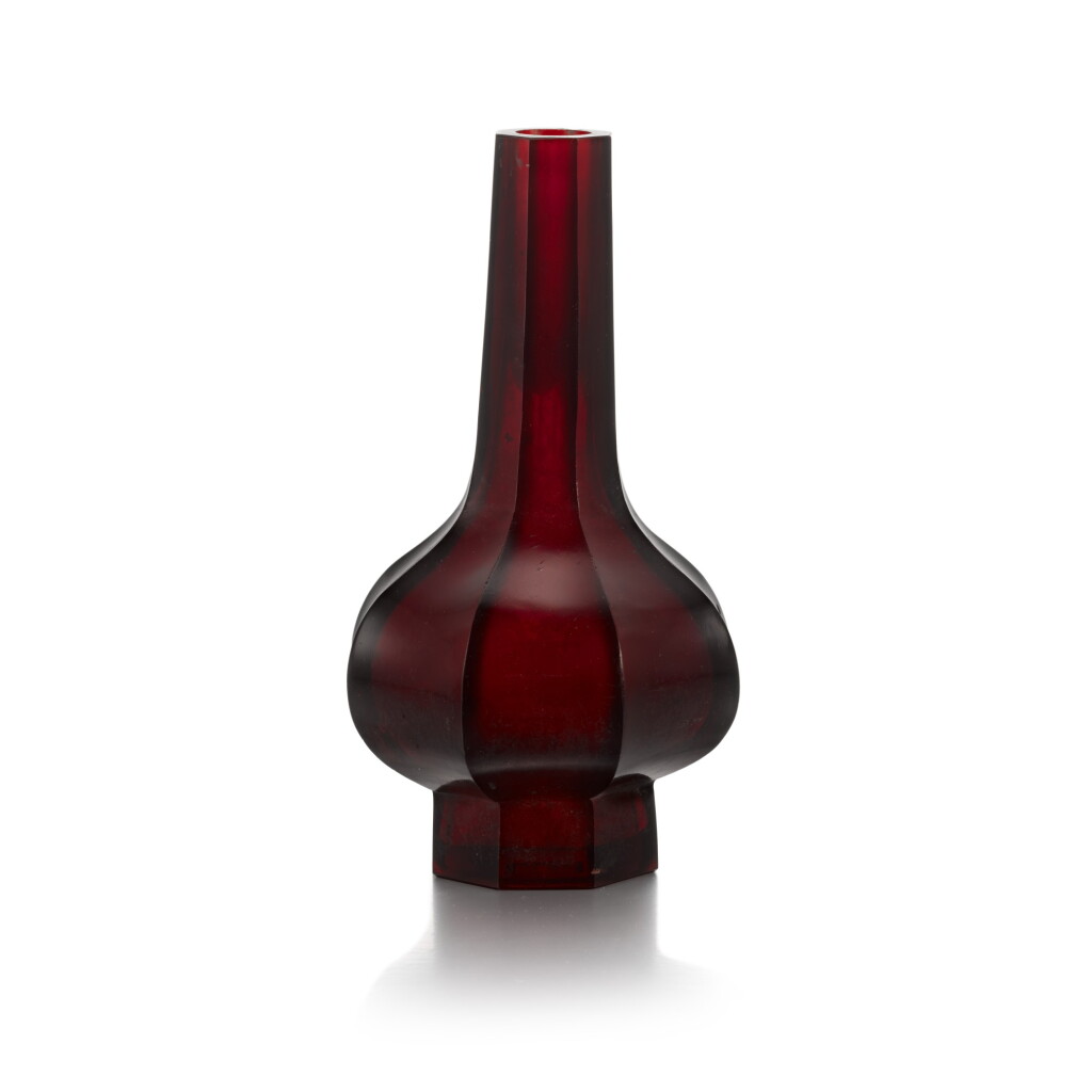 View full screen - View 1 of Lot 72. An octagonal ruby-red glass vase Mark and period of Qianlong | 清乾隆 紅料八棱瓶 《乾隆年製》款.