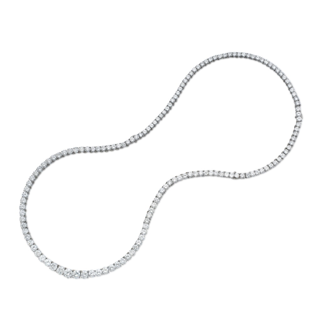 View full screen - View 1 of Lot 432. Diamond Necklace.