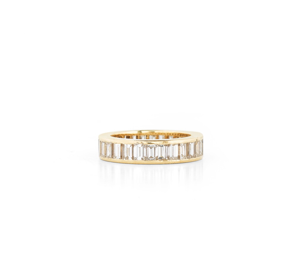 View full screen - View 1 of Lot 82. VAN CLEEF & ARPELS | ALLIANCE AMÉRICAINE DIAMANTS | DIAMOND ETERNITY RING.