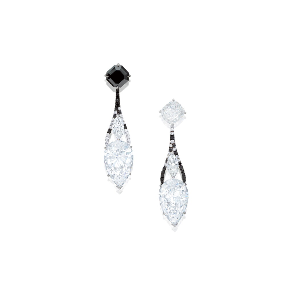 View full screen - View 1 of Lot 1754. AN UNIQUE PAIR OF DIAMOND, FANCY BLACK AND FANCY WHITE DIAMOND PENDENT EARRINGS 12.72及12.46卡拉 梨形 足色全美 鑽石 配 彩黑色鑽石 及 彩白色鑽石 吊耳環一對.