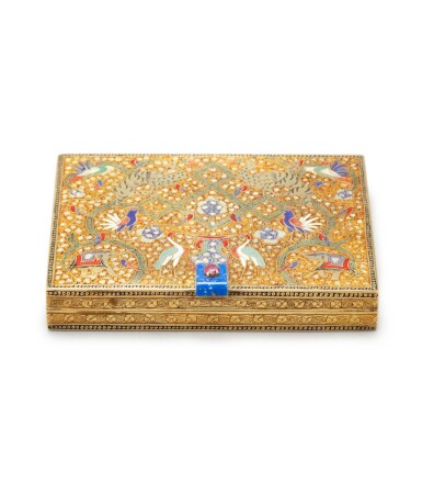 View full screen - View 1 of Lot 1. A rectangular gilt-metal and lacquered minaudière in style of Cartier, Iran, circa 1930 | Minaudière rectangulaire en métal doré et laquée, dans le goût de Cartier, Iran, vers 1930.