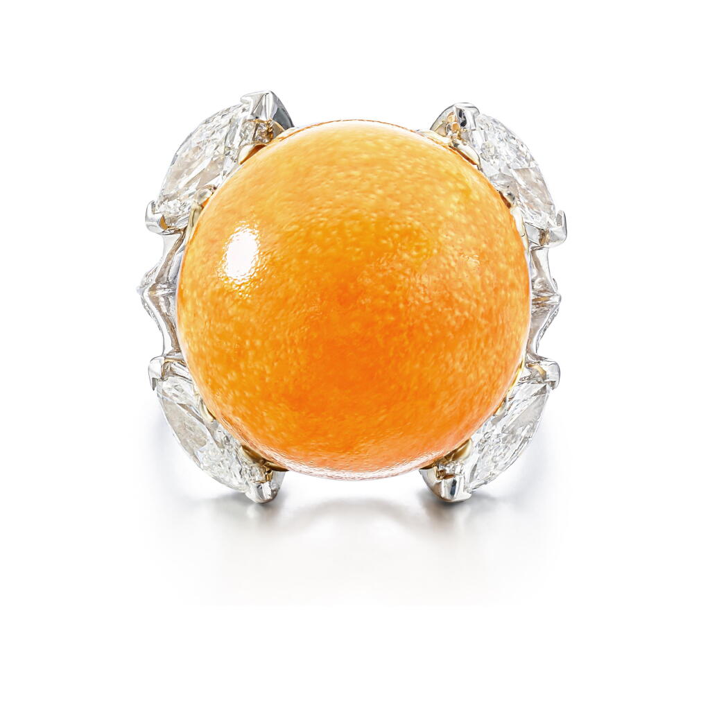 View full screen - View 1 of Lot 1980. Melo Pearl and Diamond Ring | 美樂珠 配 鑽石 戒指.