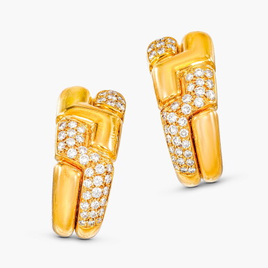 View full screen - View 1 of Lot 1205. Pair of Gold and Diamond Earclips | 寶格麗 | K金 配 鑽石 耳夾一對.