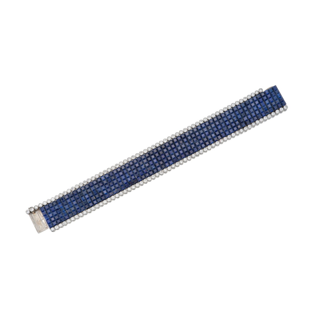 View full screen - View 1 of Lot 71. 'Mystery-Set' Sapphire and Diamond Bracelet | 梵克雅寶 | 密鑲藍寶石及鑽石手鏈.