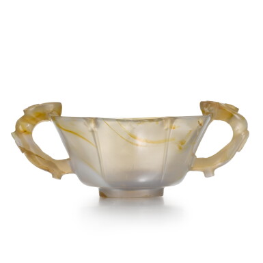 View full screen - View 1 of Lot 63. A rare agate lobed cup with ruyi handles Yuan dynasty | 元 瑪瑙如意耳杯.