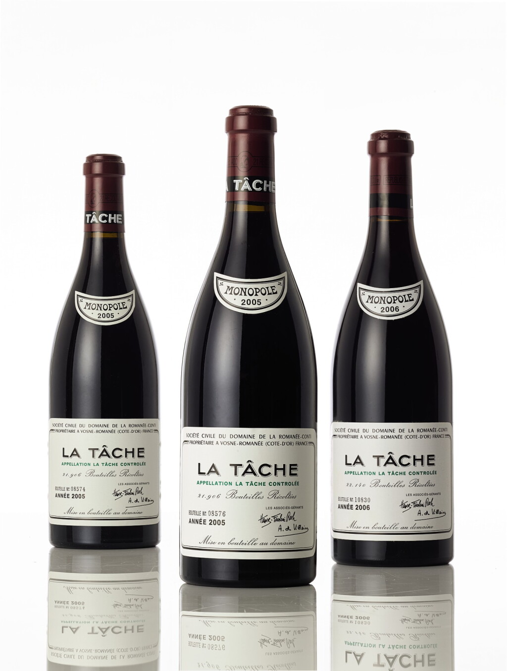 View full screen - View 1 of Lot 6102. La Tâche 2006 Domaine de la Romanée-Conti (3 BT).