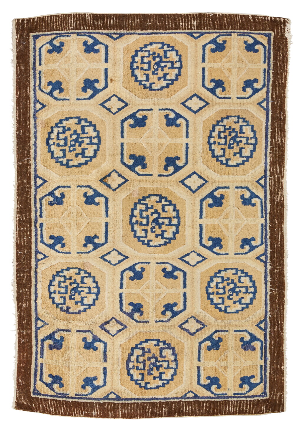 View full screen - View 1 of Lot 25. A rare Ningxia carpet fragment, Ming dynasty, Jiajing - Wanli period | 明嘉靖至萬曆 寧夏毯殘片.