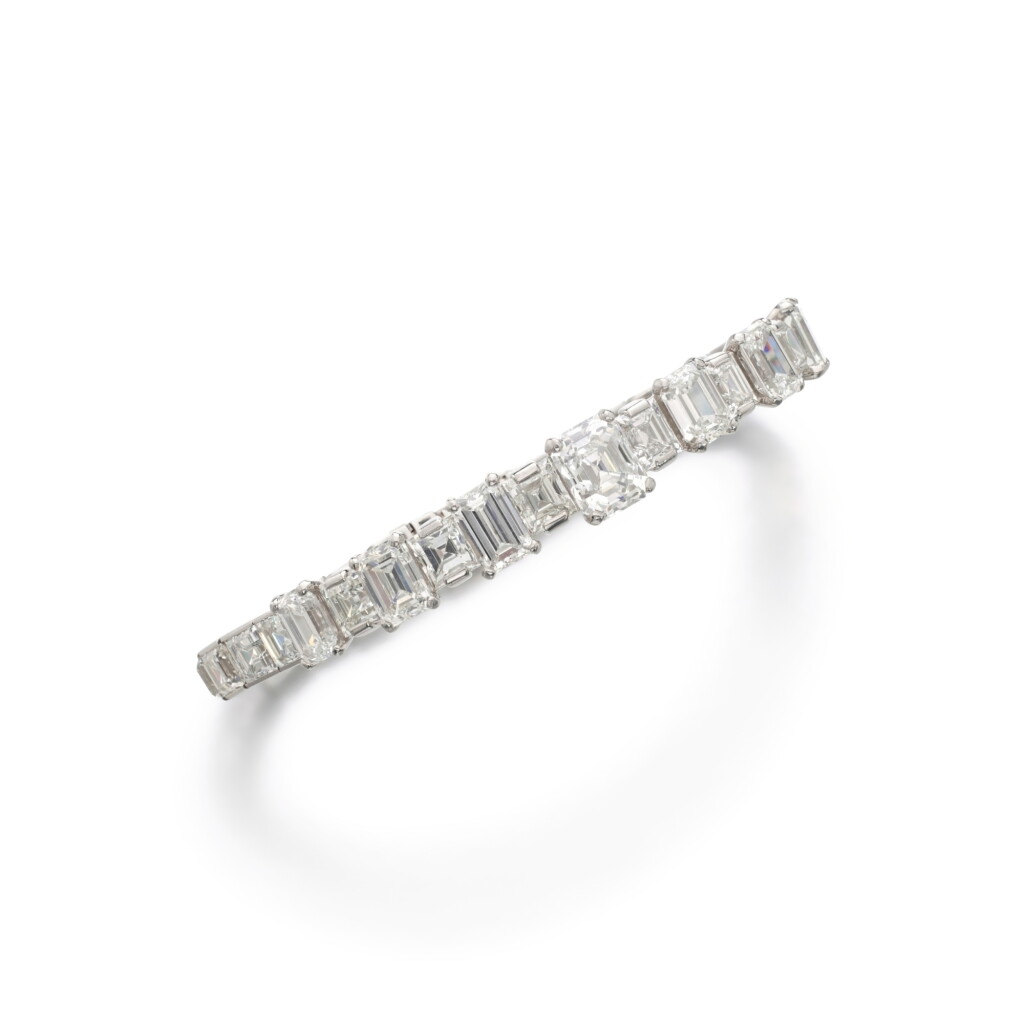 View full screen - View 1 of Lot 325. Diamond bracelet | 卡地亞 鑽石手鏈.