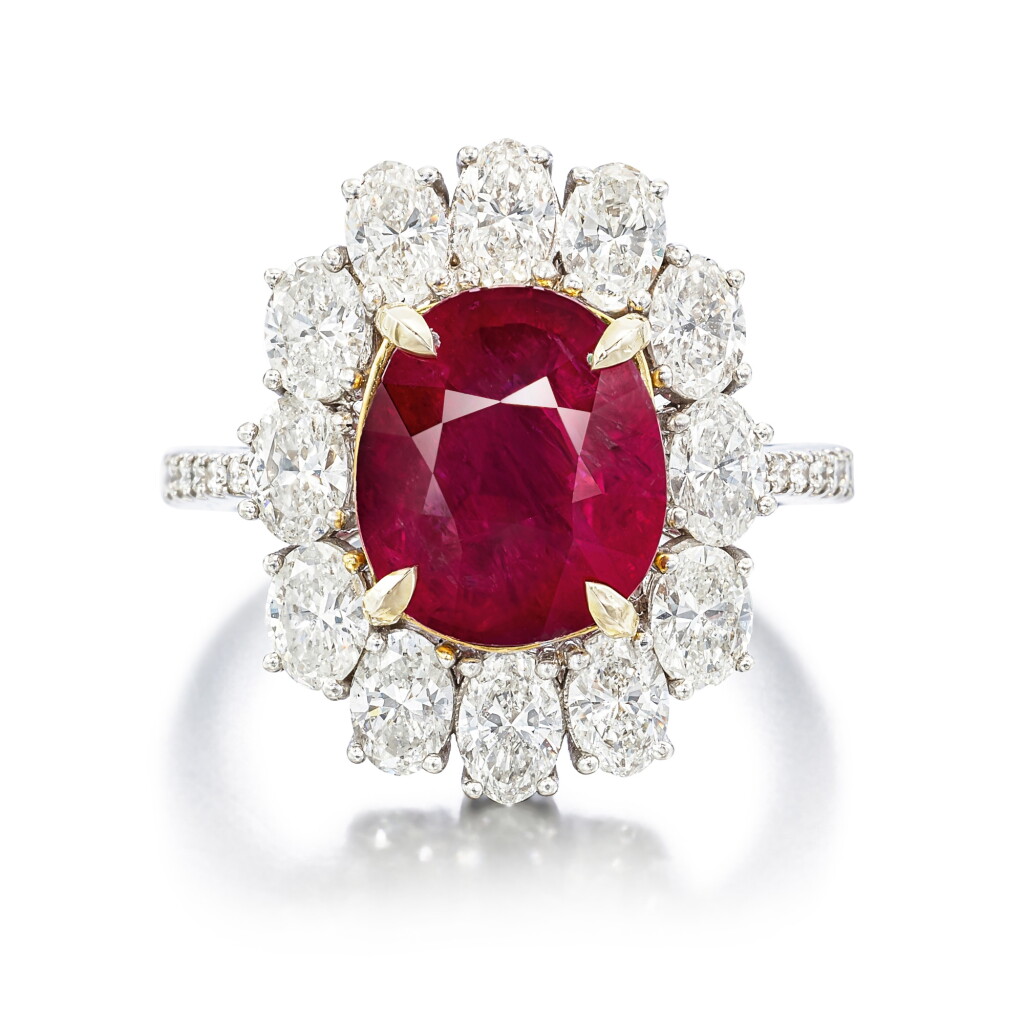 View full screen - View 1 of Lot 1660. Ruby and Diamond Ring | 5.02克拉 天然 「緬甸」未經加熱紅寶石 配 鑽石 戒指.