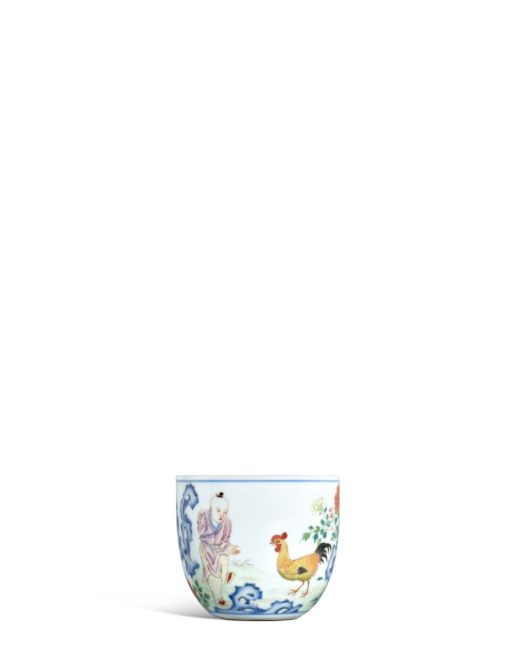 View full screen - View 1 of Lot 3648. A fine famille-rose 'boy and chicken' cup with imperial poem, Fanggu seal mark and period of Qianlong | 清乾隆 粉彩御題詩雞缸盃 《大清乾隆仿古》款 「乾隆丙申御題」字 「乾」、「隆」印.
