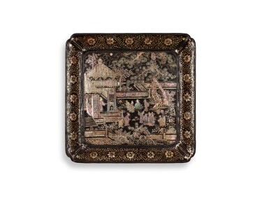 View full screen - View 1 of Lot 2162. A mother-of-pearl-inlaid black-lacquer square dish, Yuan – Ming dynasty | 元至明 黑漆嵌螺鈿樓閣人物圖四方倭角盤.