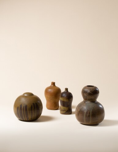 View full screen - View 1 of Lot 129. Quatre coloquintes.