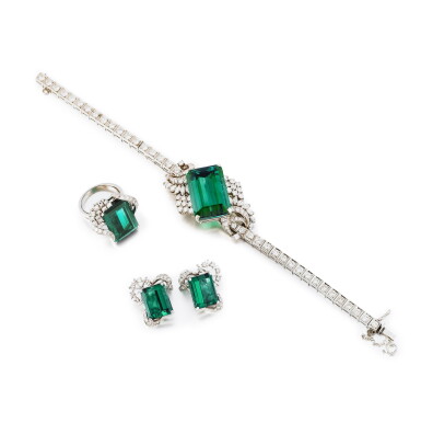 View full screen - View 1 of Lot 156. Demi-parure tourmalines et diamants | Tourmaline and diamond demi-parure.