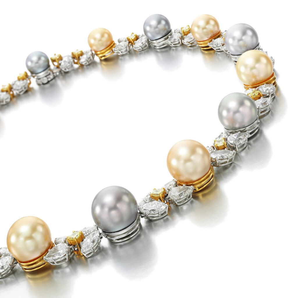 View full screen - View 1 of Lot 70. GRAFF | CULTURED PEARL AND DIAMOND NECKLACE.