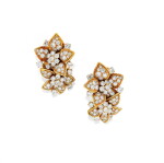 PAIRE DE CLIPS D'OREILLE DIAMANTS, VAN CLEEF & ARPELS, VERS 1950 | PAIR OF DIAMOND EAR CLIPS, VAN CLEEF & ARPELS, 1950S