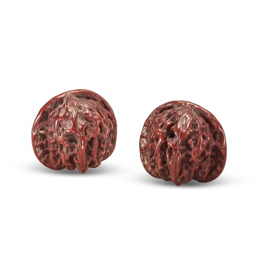 View full screen - View 1 of Lot 5055. A pair of walnuts 核桃一對.
