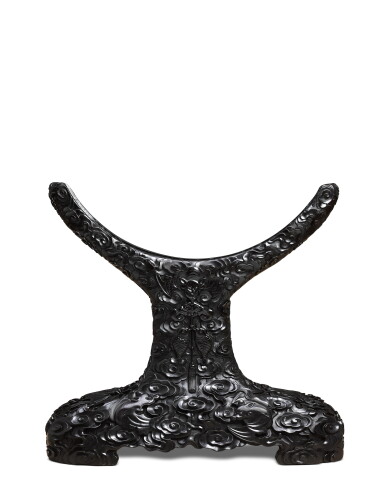 View full screen - View 1 of Lot 3925. A large carved blackwood stand, Qing dynasty, 19th century | 清十九世紀 黑木雕雲蝠紋圓鏡架.