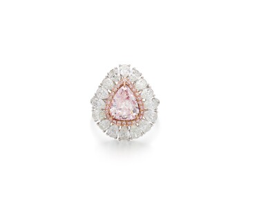 View full screen - View 1 of Lot 1825. Light Pink Diamond and Diamond Ring | 2.72克拉 淡粉色鑽石 配 鑽石 戒指.