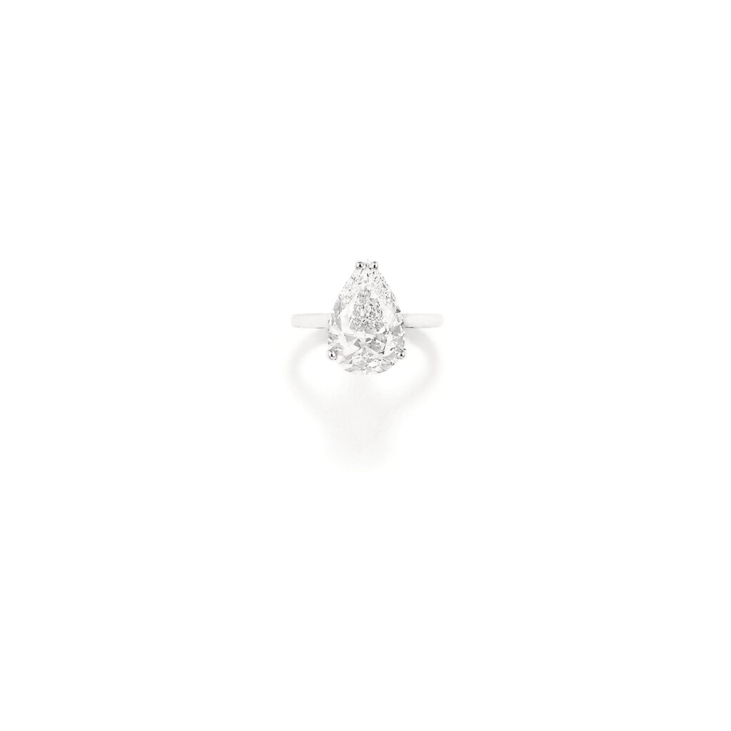 View full screen - View 1 of Lot 254. BAGUE DIAMANTS | DIAMOND RING.