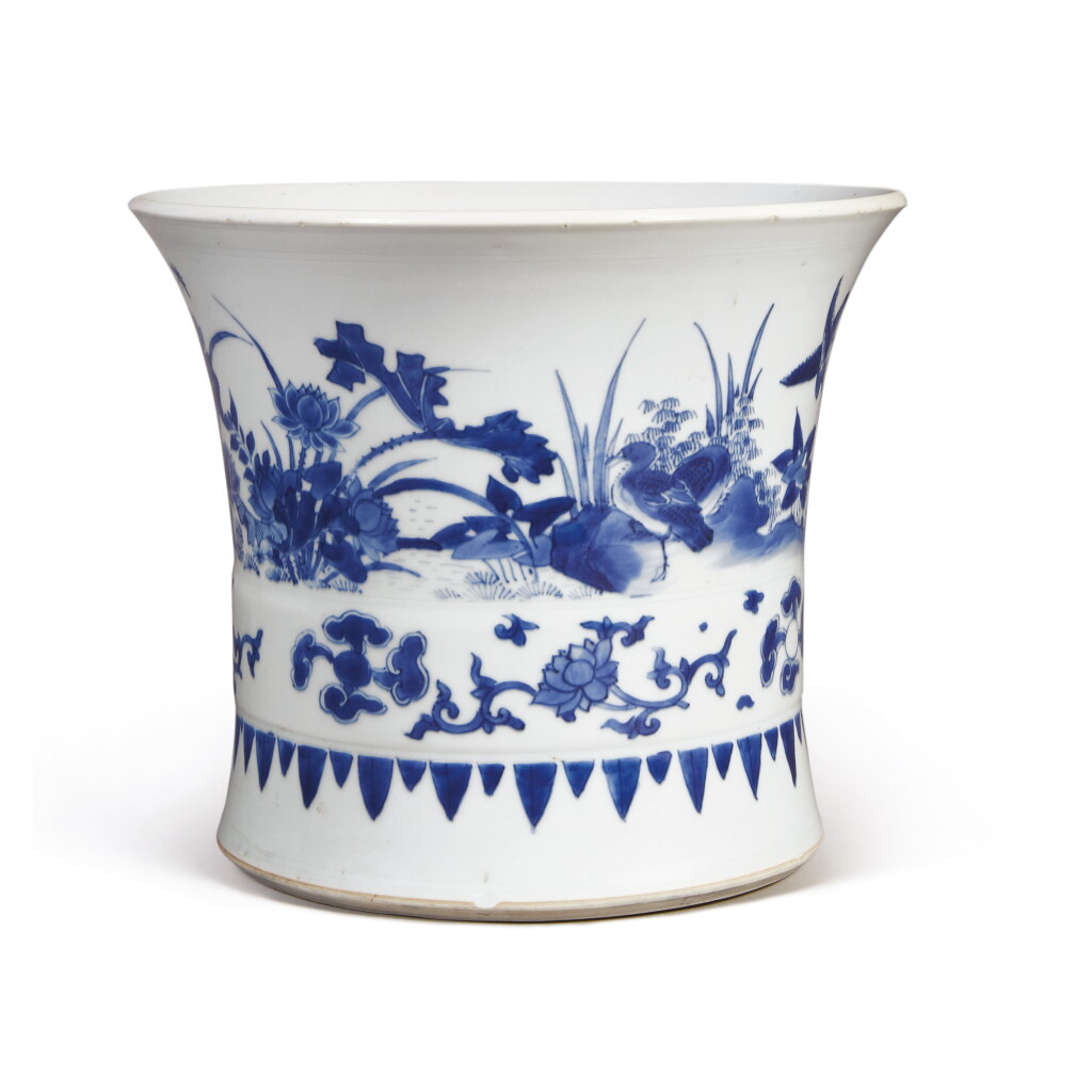 View full screen - View 1 of Lot 784. A BLUE AND WHITE 'LOTUS POND' BRUSHPOT, QING DYNASTY, KANGXI PERIOD.