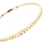 Natural pearl and diamond necklace