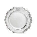 A silver decagonal dish attributed to Nicolas Besnier, Paris, probably 1723-1724 | Plat décagonal en argent attribué à Nicolas Besnier, Paris, probablement 1723-1724
