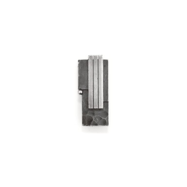 View full screen - View 1 of Lot 190. BROCHE ARGENT, JEAN DESPRÉS, VERS 1940 | SILVER BROOCH, JEAN DESPRÉS, 1940S.