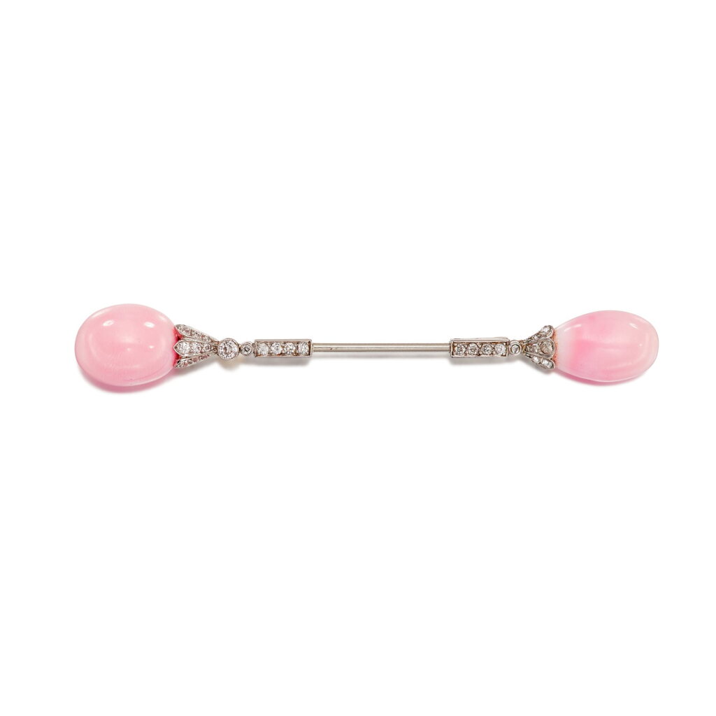View full screen - View 1 of Lot 1816. Art Deco Conch Pearl and Diamond Jabot Pin, Circa 1925 |卡地亞 | 海螺珠 配 鑽石 胸針,約1925年.
