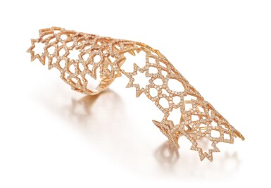 View full screen - View 1 of Lot 9140. DIAMOND RING | 鑽石戒指.