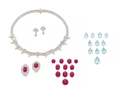 View full screen - View 1 of Lot 33. RUBY, AQUAMARINE AND DIAMOND DEMI-PARURE (DEMI-PARURE IN RUBINI, ACQUAMARINE E DIAMANTI) .