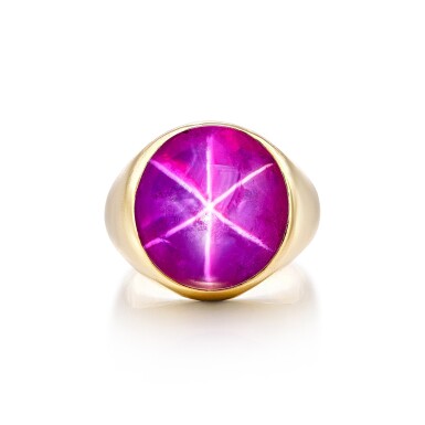 View full screen - View 1 of Lot 292. Pink Star Sapphire Ring | 40.84克拉 天然「斯里蘭卡」未經加熱星光粉紅色剛玉 戒指.