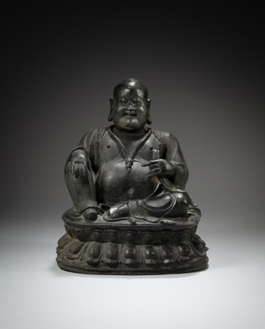View full screen - View 1 of Lot 184. A bronze seated figure of Budai, Qing dynasty, 17th / 18th century | 清十七至十八世紀 銅布袋和尚坐像.