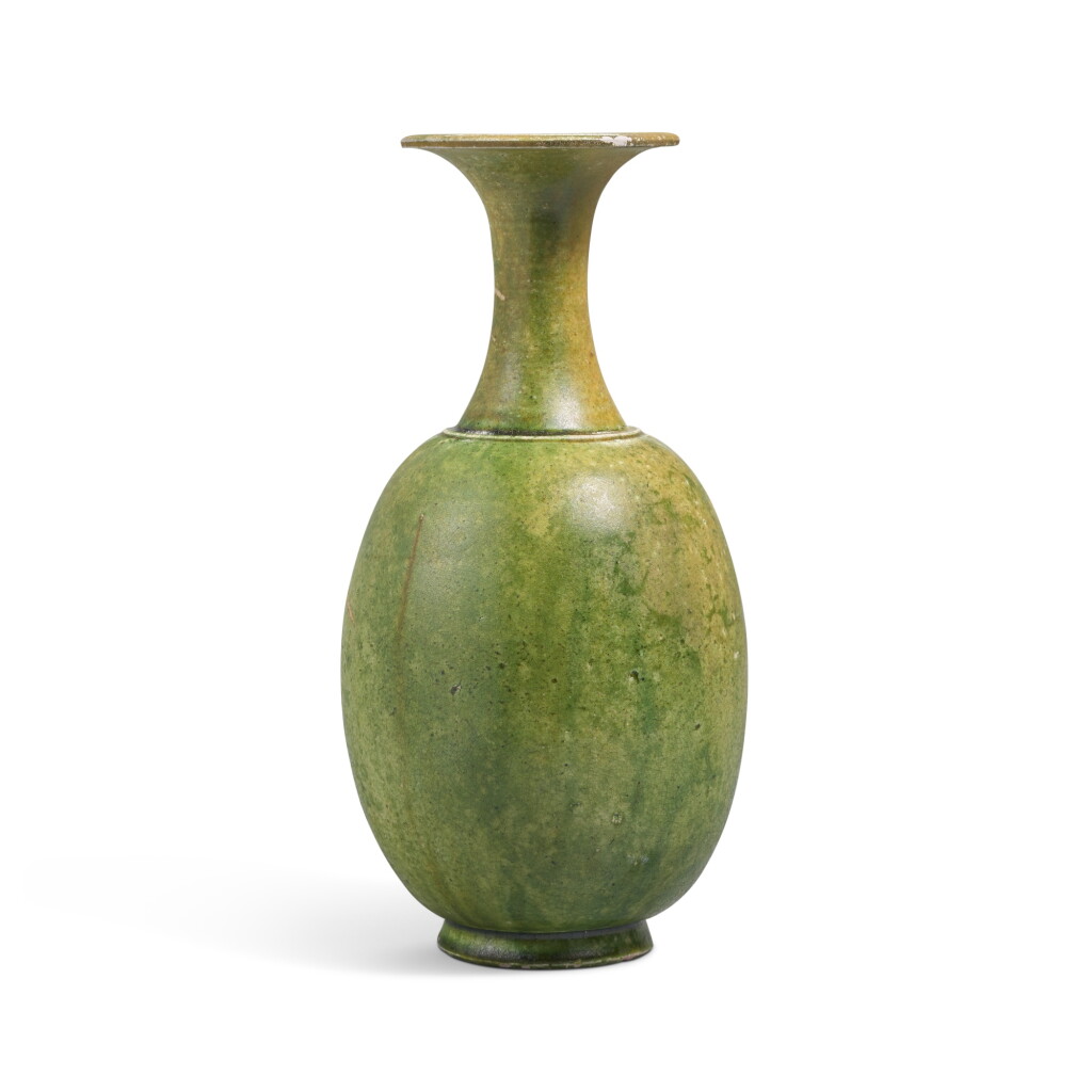 View full screen - View 1 of Lot 15. A rare green-glazed vase, Sui / Tang dynasty.