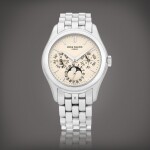 Reference 5136 | A white gold perpetual calendar bracelet watch with moon phases, 24 hours and leap year indication, Circa 2004 | 百達翡麗 | 型號5136 | 白金萬年曆鏈帶腕錶,備月相、24小時及閏年顯示,約2004年製